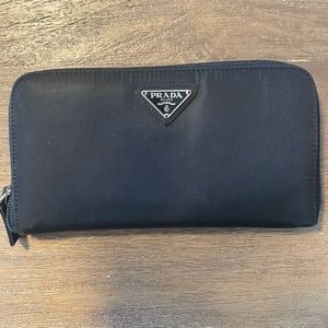 ❌❌Sold❌❌PRADA Black Continental Nylon Wallet Vintage